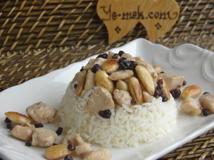 Tavuklu Saray Pilavı