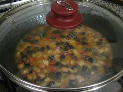 Zeytinli Omlet