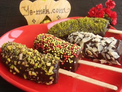 Çikolata Kaplı Muz Çubukları