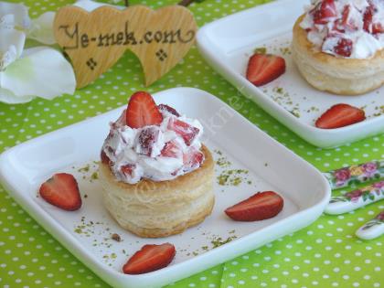 Çilek Şantili Volovan