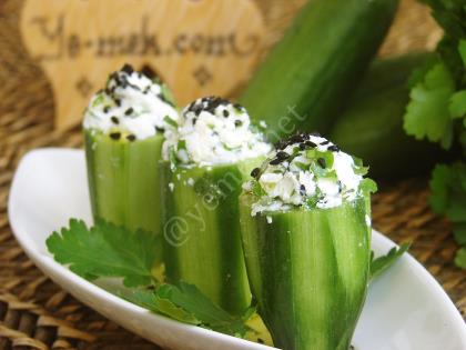 Cucumber Cups Stuffed With Cheese Recipe