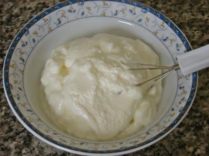 Çılbır (Yoğurtlu Yumurta)