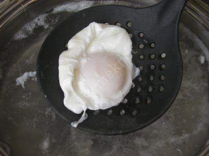 Çılbır (Yoğurtlu Yumurta)