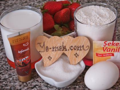 Çilekli Mini Pankek