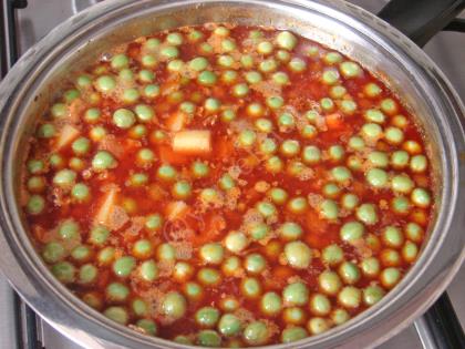 Minced Meat With Fresh Peas Meal Recipe