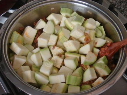 Zucchini With Minced Meat Recipe