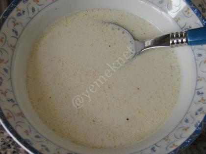 Kremalı Şehriyeli Tavuk Suyu Çorbası