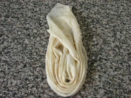 Büzgülü Duvak Böreği