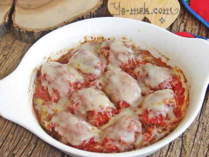 Fırında Domates Soslu Kaşarlı Köfte