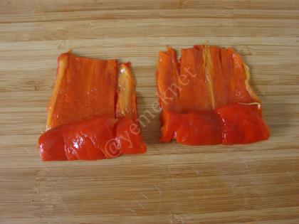 Közlenmiş Kırmızı Biber Mezesi