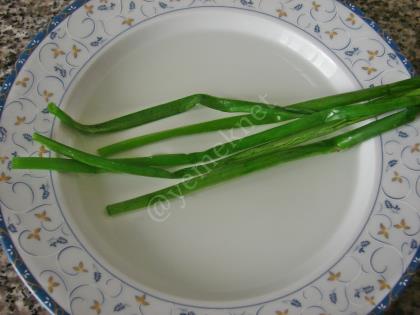 Közlenmiş Kırmızı Biber Sarması