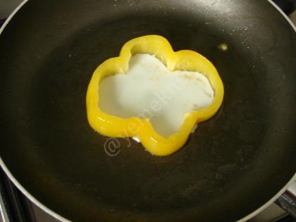 Biber İçi Yağda Yumurta