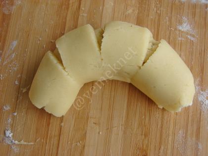 Şeritli Elmalı Ay Kurabiye