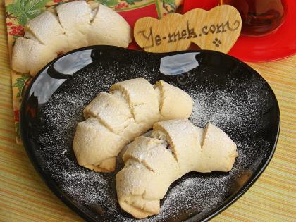 Şeritli Elmalı Ay Kurabiye