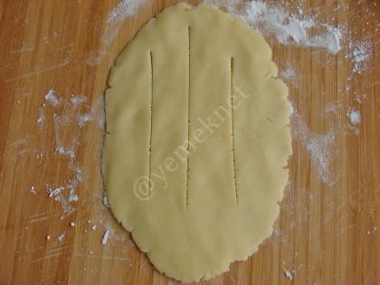 Şeritli Elmalı Ay Kurabiye