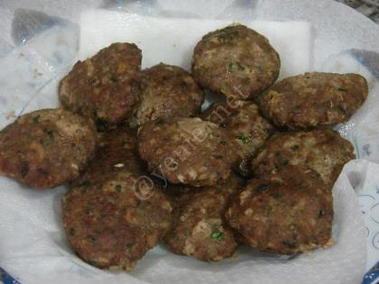 Fırında Kaşarlı Köfte Ve Patates