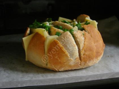 Baked Bread With Cheese And Fresh Onion Recipe