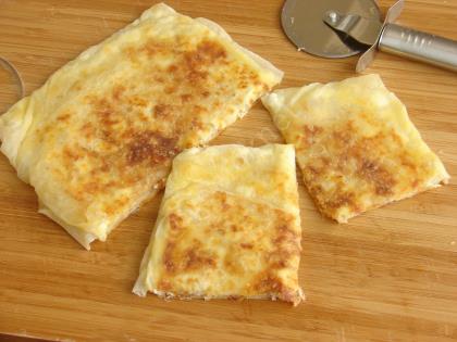 Karışık Peynirli Gözleme