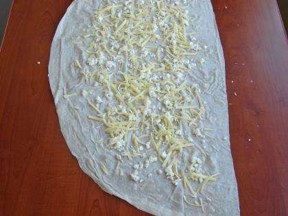 Karışık Peynirli Gözleme