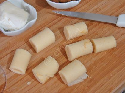 Kaymaklı Bademli Krep Lokması