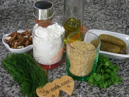 Yoğurtlu Bulgur Salatası