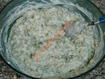 Yoğurtlu Bulgur Salatası