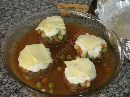 Garnitürlü Hasanpaşa Köfte