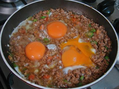 Kıymalı Yumurta