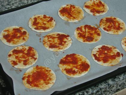Mini Tortilla Pizzas Recipe