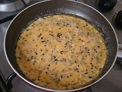 Çörek Otlu Peynirli Omlet