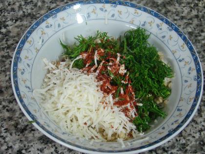 Fırında Peynirli Cevizli Mantar Dolması