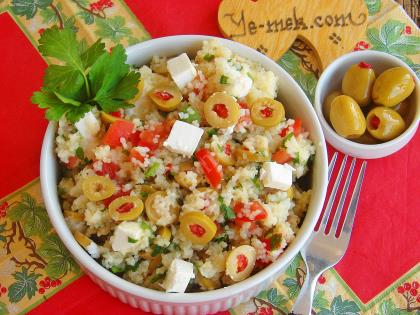 Zeytinli Peynirli Bulgur Salatası