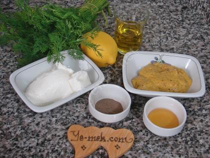 Yoğurtlu Hardal Salata Sosu