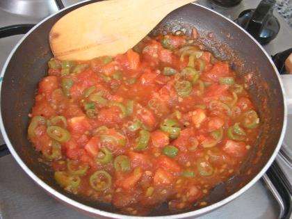 Domates Soslu Kepekli Makarna