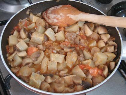 Enginarlı Mantar Kavurması