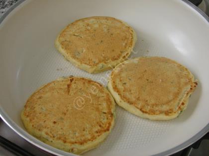 Kahvaltılık Peynirli Pofuduk Pankek