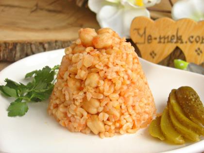Nohutlu Bulgur Pilavı