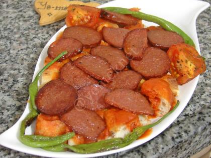 Sucuklu İskender Kebap