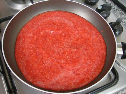 Fresh Strawberry Sauce Recipe