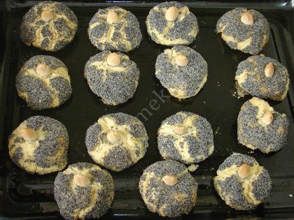 Almond And Poppy Seed Syrup Dessert Recipe