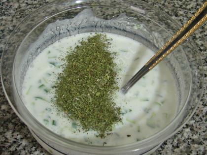 Küp Salatalıklı Cacık