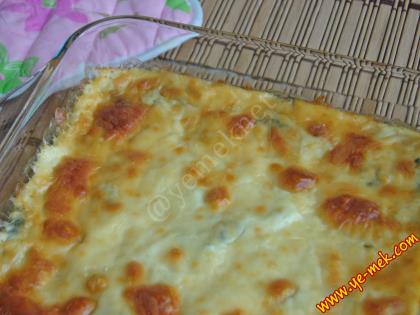 Beşamel Soslu Ispanak Graten