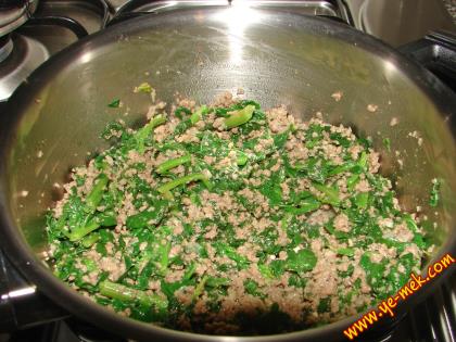 Beşamel Soslu Ispanak Graten