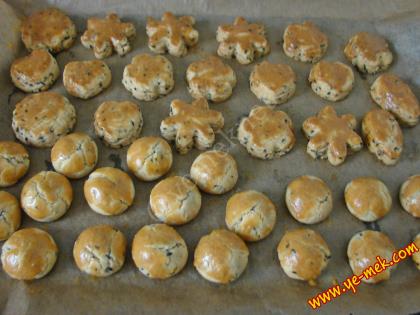 Çörek Otlu Mini Tuzlu Kurabiye