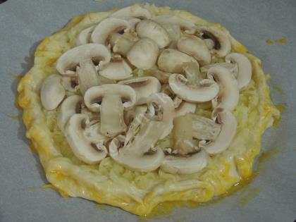 Mantarlı Kaşarlı Ev Pidesi