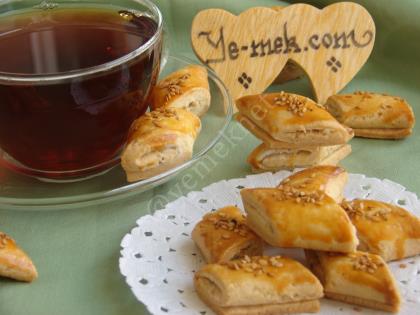 Tahinli Şerit Çay Kurabiyesi