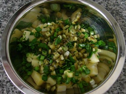 Taze Soğanlı Patates Salatası