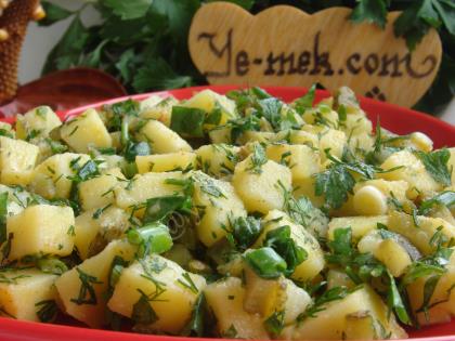 Taze Soğanlı Patates Salatası