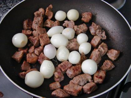 Arpacık Soğanlı Et Kavurma