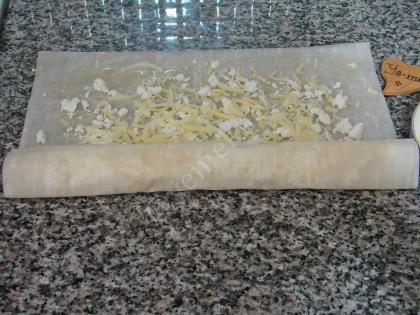Baklavalık Yufkadan Peynirli Börek